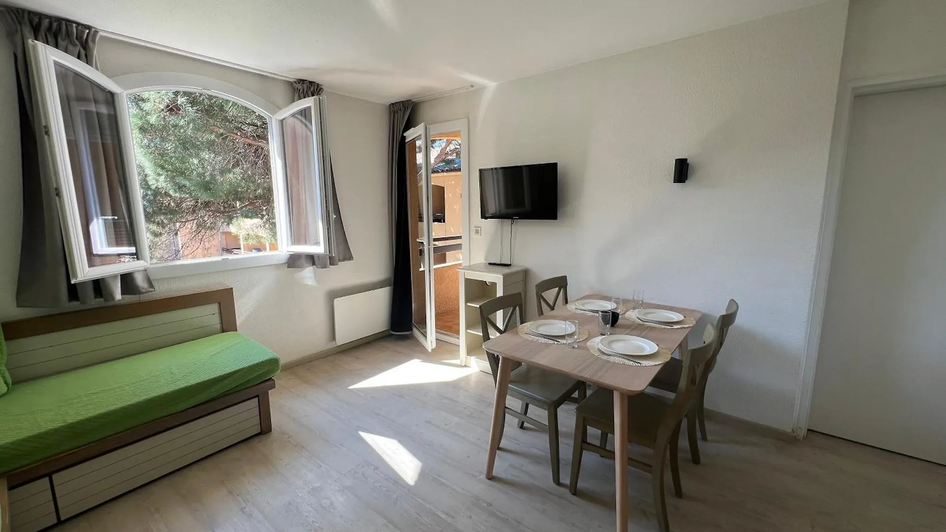 Apartment Domaine De Valescure Residence Saint-Raphael
